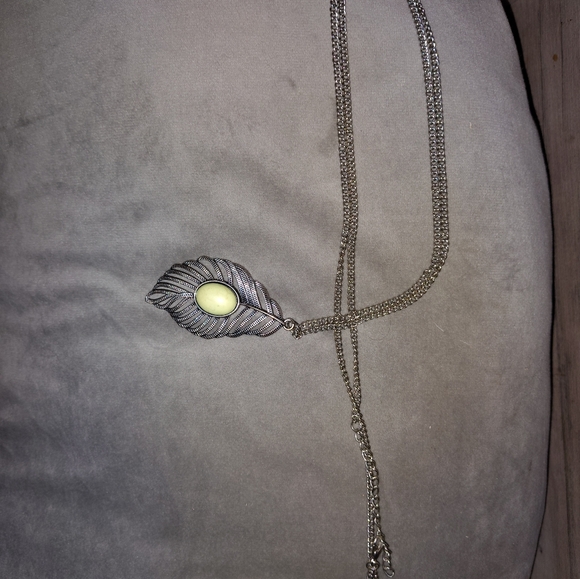 Feather Necklace - Picture 2 of 2